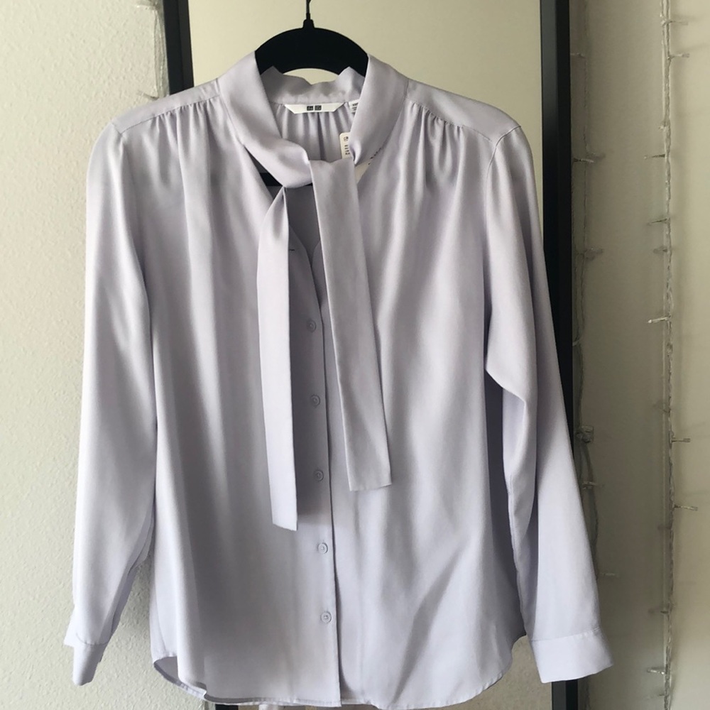 Uniqlo light purple long sleeve blouse